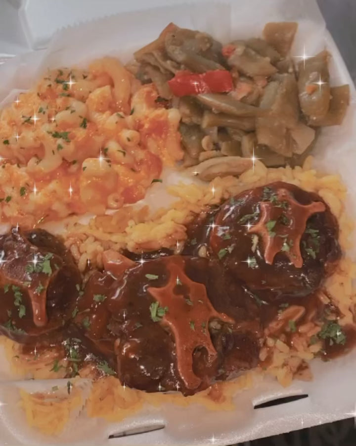 Southern-Style Oxtails Plate